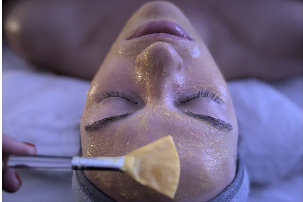 Pumpkin Enzyme Exfoliator Facial – 60 Minutes